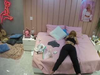 voyeurcam-casa-salsa-bedroom-1