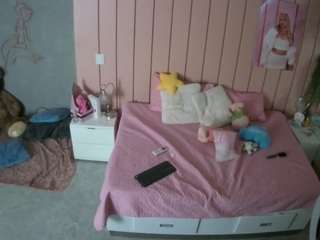 voyeurcam-casa-salsa-bedroom-1