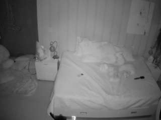 voyeurcam-casa-salsa-bedroom-1