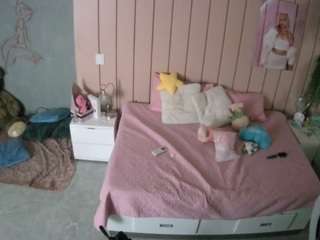 voyeurcam-casa-salsa-bedroom-1