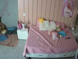 voyeurcam-casa-salsa-bedroom-1
