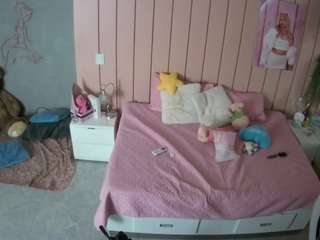 voyeurcam-casa-salsa-bedroom-1
