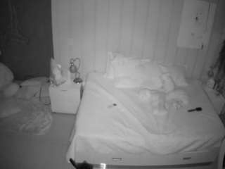 voyeurcam-casa-salsa-bedroom-1