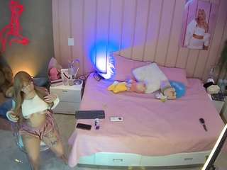 voyeurcam-casa-salsa-bedroom-1