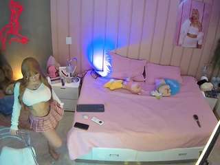 voyeurcam-casa-salsa-bedroom-1
