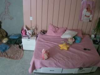 voyeurcam-casa-salsa-bedroom-1