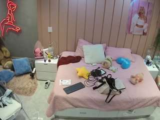 voyeurcam-casa-salsa-bedroom-1