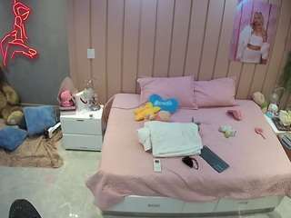 voyeurcam-casa-salsa-bedroom-1