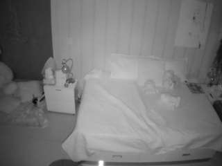 voyeurcam-casa-salsa-bedroom-1