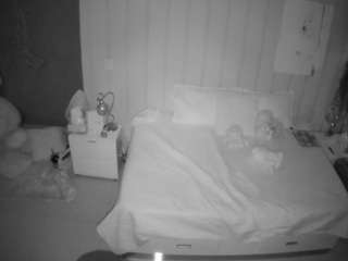 voyeurcam-casa-salsa-bedroom-1