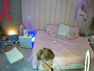 voyeurcam-casa-salsa-bedroom-1