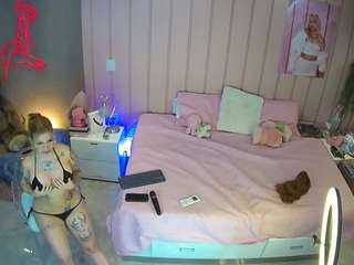 voyeurcam-casa-salsa-bedroom-1