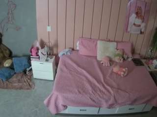 voyeurcam-casa-salsa-bedroom-1