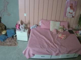 voyeurcam-casa-salsa-bedroom-1