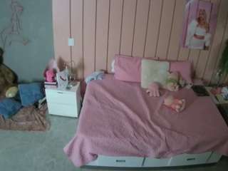 voyeurcam-casa-salsa-bedroom-1