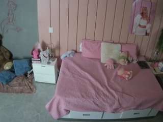 voyeurcam-casa-salsa-bedroom-1