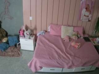 voyeurcam-casa-salsa-bedroom-1