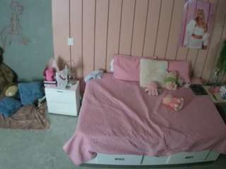 voyeurcam-casa-salsa-bedroom-1