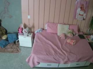 voyeurcam-casa-salsa-bedroom-1