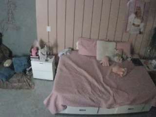 voyeurcam-casa-salsa-bedroom-1