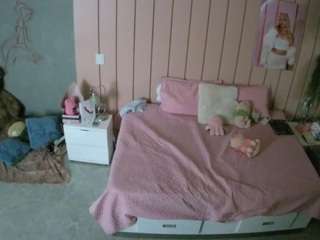voyeurcam-casa-salsa-bedroom-1