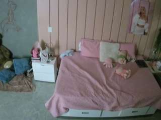voyeurcam-casa-salsa-bedroom-1
