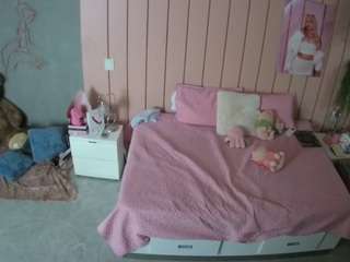 voyeurcam-casa-salsa-bedroom-1