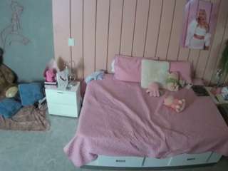 voyeurcam-casa-salsa-bedroom-1