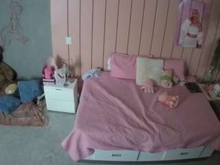 voyeurcam-casa-salsa-bedroom-1
