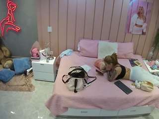 voyeurcam-casa-salsa-bedroom-1