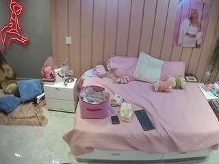 voyeurcam-casa-salsa-bedroom-1