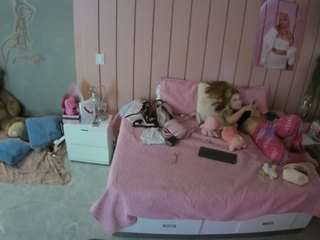 voyeurcam-casa-salsa-bedroom-1