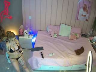 voyeurcam-casa-salsa-bedroom-1
