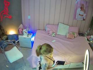 voyeurcam-casa-salsa-bedroom-1