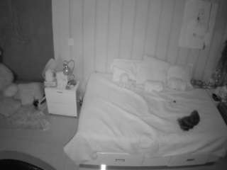 voyeurcam-casa-salsa-bedroom-1