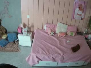 voyeurcam-casa-salsa-bedroom-1