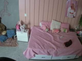 voyeurcam-casa-salsa-bedroom-1