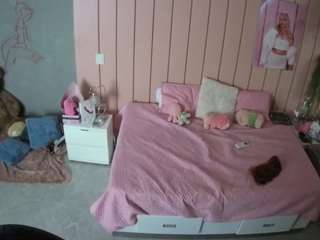 voyeurcam-casa-salsa-bedroom-1
