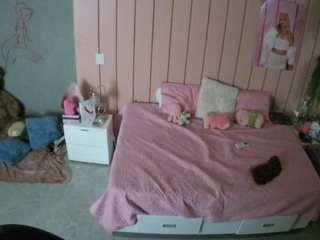 voyeurcam-casa-salsa-bedroom-1