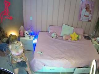 voyeurcam-casa-salsa-bedroom-1