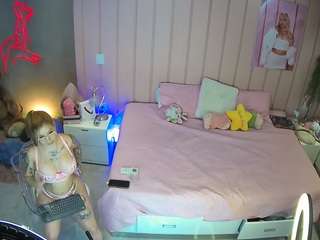 voyeurcam-casa-salsa-bedroom-1