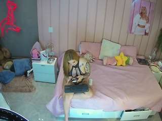 voyeurcam-casa-salsa-bedroom-1