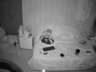 voyeurcam-casa-salsa-bedroom-1