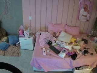 voyeurcam-casa-salsa-bedroom-1