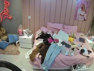 voyeurcam-casa-salsa-bedroom-1