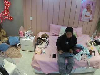 voyeurcam-casa-salsa-bedroom-1