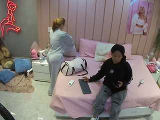 voyeurcam-casa-salsa-bedroom-1
