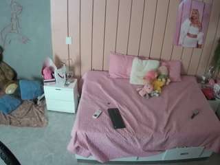voyeurcam-casa-salsa-bedroom-1