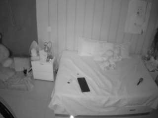 voyeurcam-casa-salsa-bedroom-1