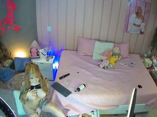 voyeurcam-casa-salsa-bedroom-1